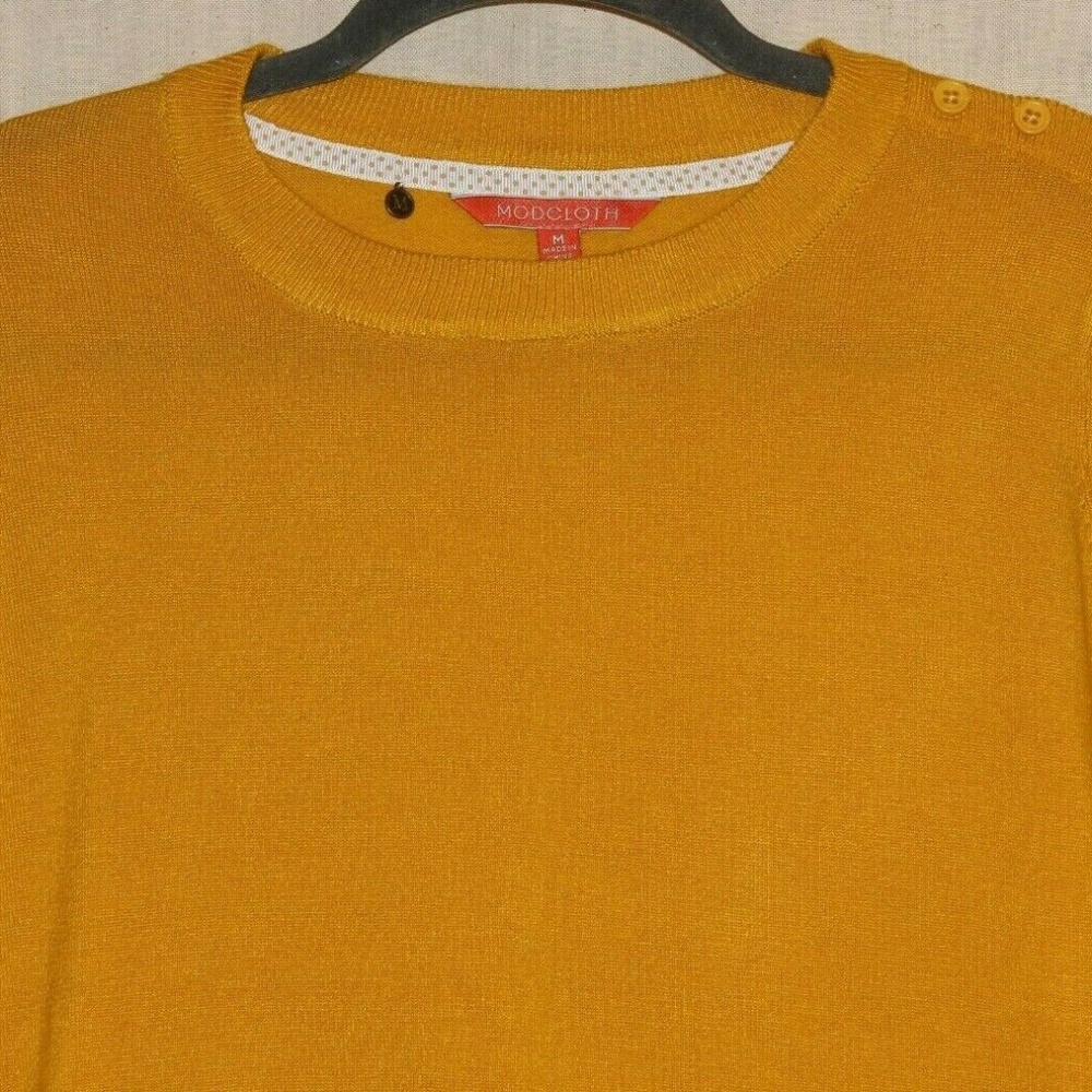 ModCloth Women Sz M Pullover Knit Sweater Mustard
